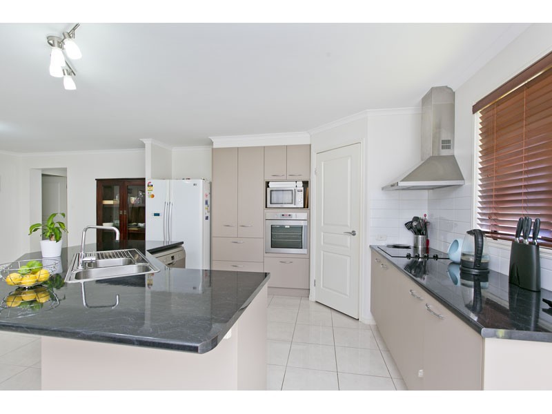 33 Celsa Street, Wellington Point QLD 4160