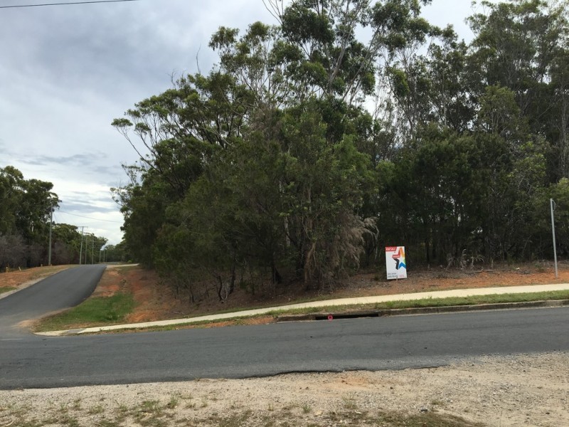 1 Stradbroke Drive, Russell Island QLD 4184