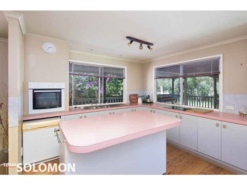 62 Elizabeth Street, Coochiemudlo Island QLD 4184