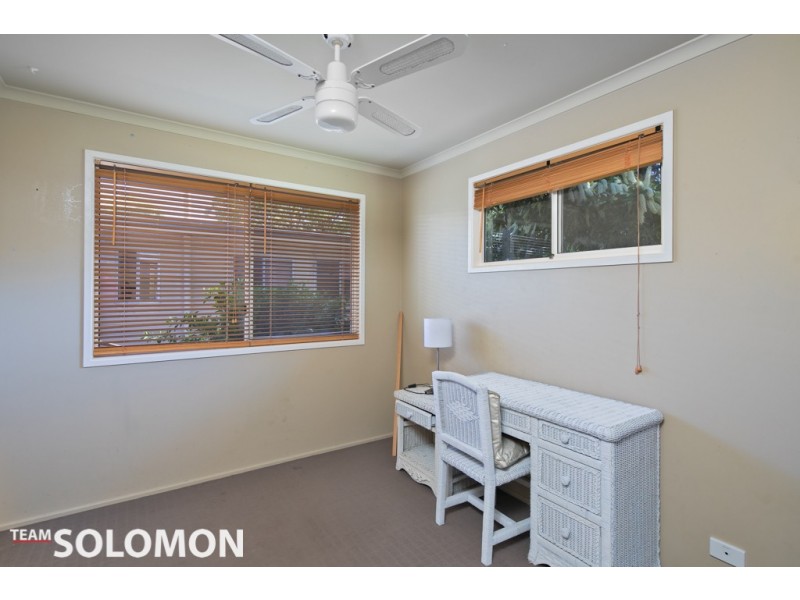 62 Elizabeth Street, Coochiemudlo Island QLD 4184