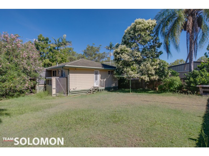 62 Elizabeth Street, Coochiemudlo Island QLD 4184