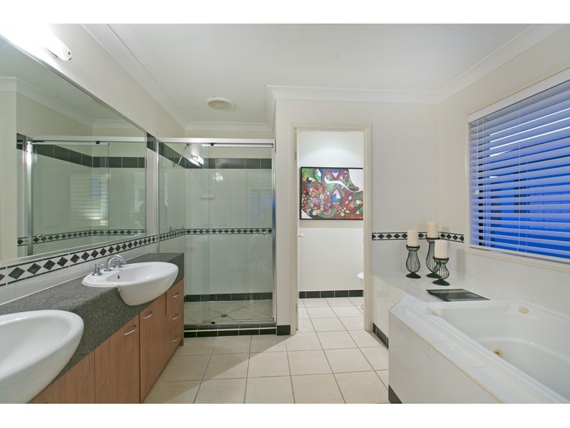 43 Waterville Drive, Thornlands QLD 4164