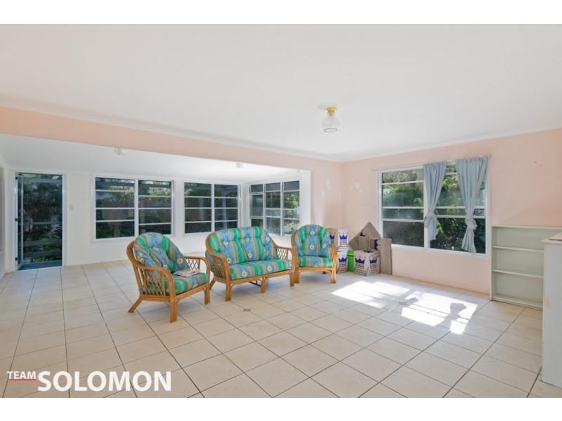 3 Moonah Street, Coochiemudlo Island QLD 4184