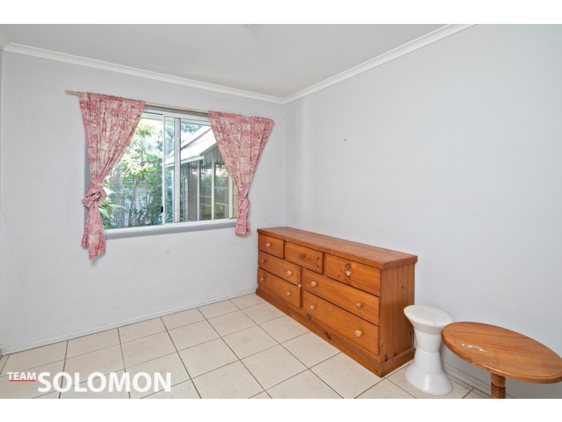 3 Moonah Street, Coochiemudlo Island QLD 4184