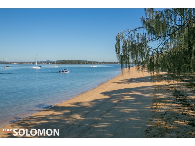 3 Moonah Street, Coochiemudlo Island QLD 4184