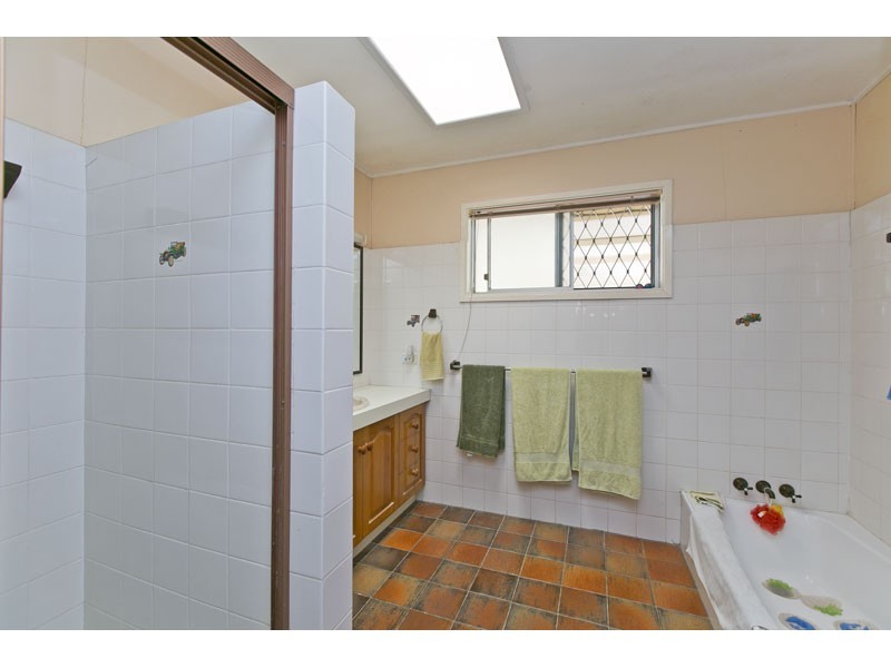 86 Charleton Street, Chandler QLD 4155