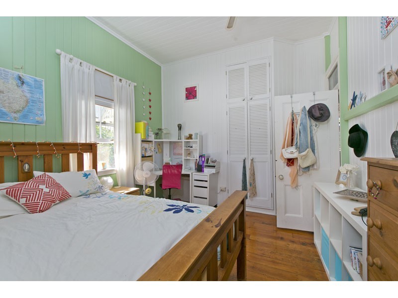 141 Russell Street, Cleveland QLD 4163