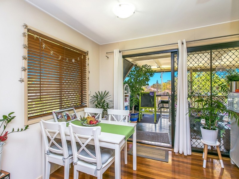 100 Fegen Drive, Moorooka QLD 4105