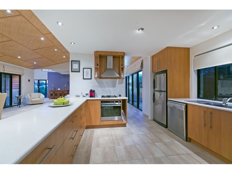 44 Attenborough Circuit, Redland Bay QLD 4165