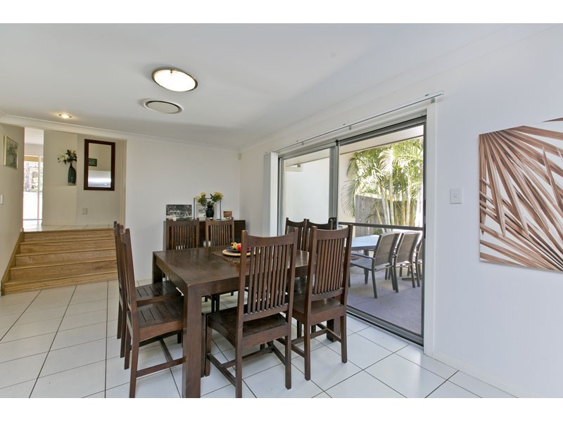 128 Beach Street, Cleveland QLD 4163