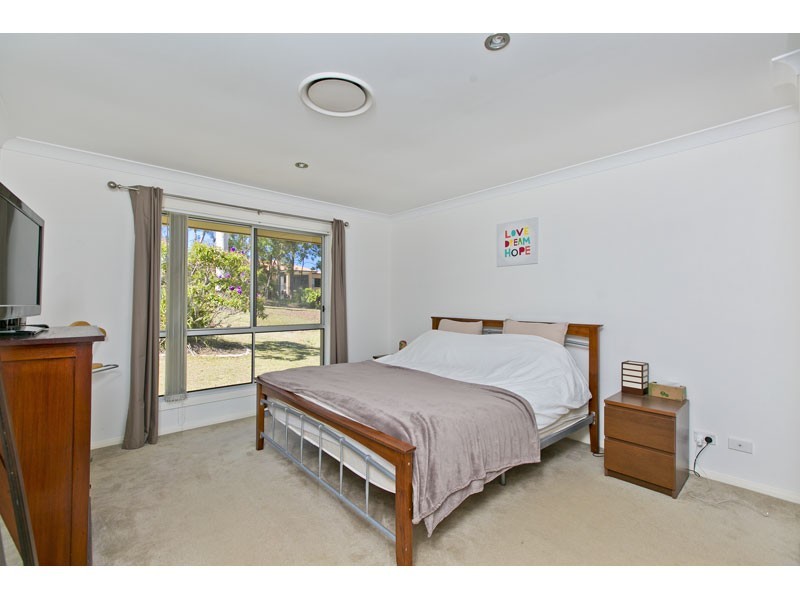 128 Beach Street, Cleveland QLD 4163