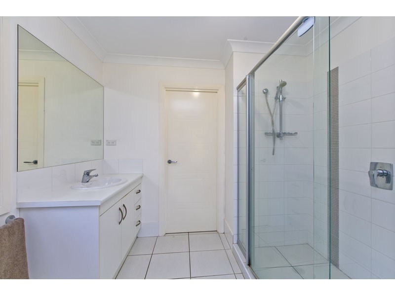 128 Beach Street, Cleveland QLD 4163