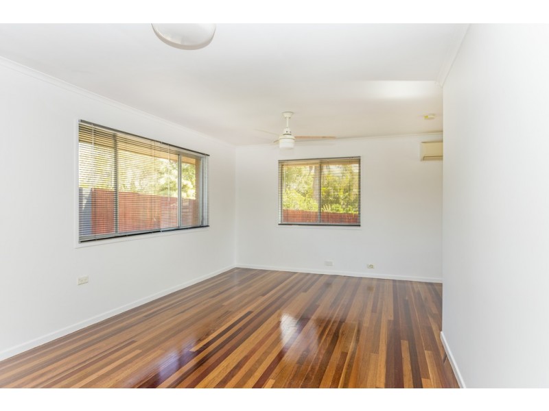 223 Railway Parade, Thorneside QLD 4158