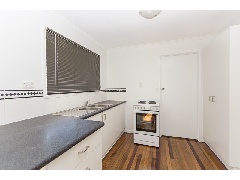 223 Railway Parade, Thorneside QLD 4158