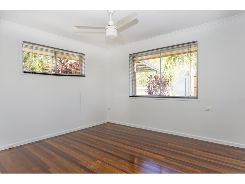 223 Railway Parade, Thorneside QLD 4158