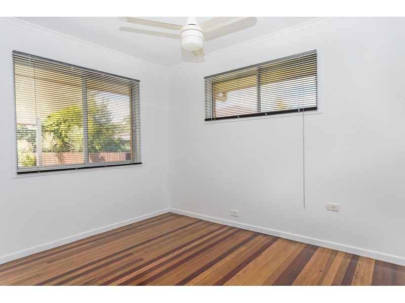 223 Railway Parade, Thorneside QLD 4158