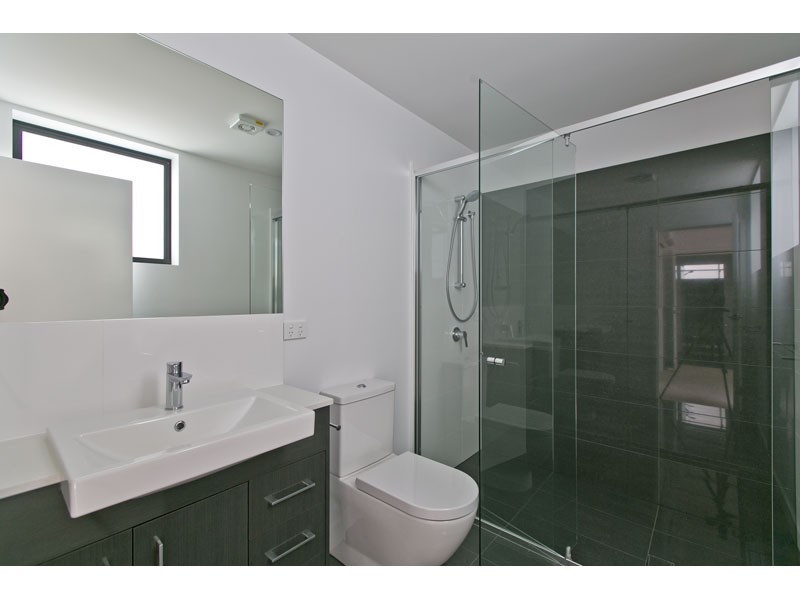 1/47 Dickenson Street, Carina QLD 4152