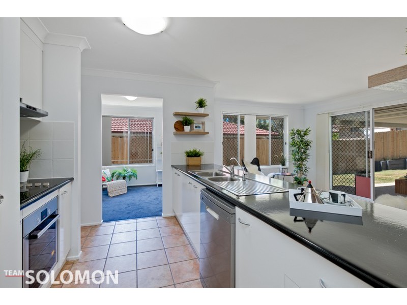 8 Ivanhoe Place, Capalaba QLD 4157