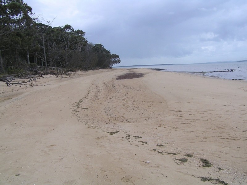 356-358 Victoria Parade South, Coochiemudlo Island QLD 4184