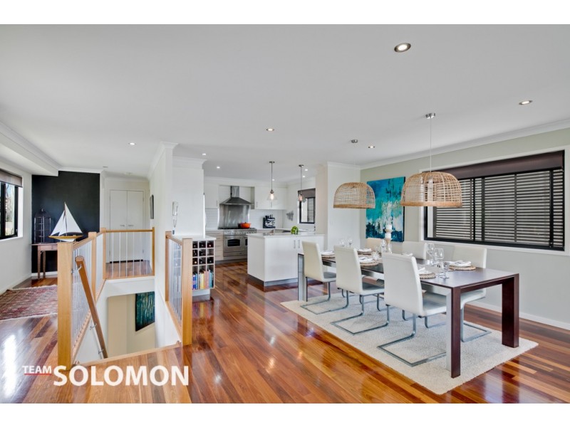 4 Cowley Street, Ormiston QLD 4160