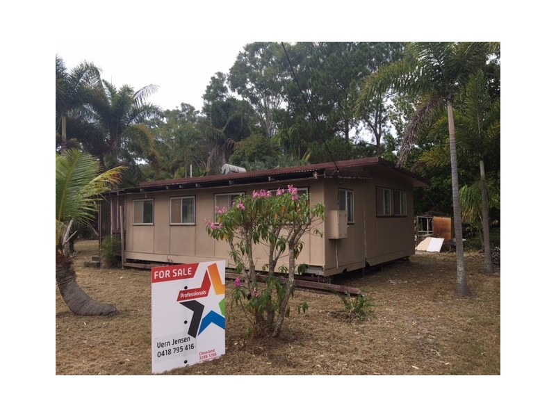 49-51 Charles Terrace, Macleay Island QLD 4184