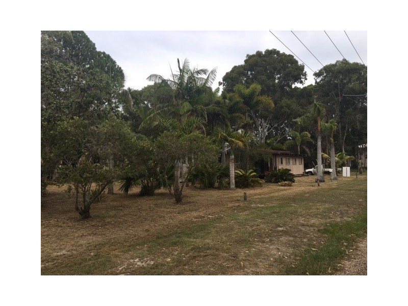 49-51 Charles Terrace, Macleay Island QLD 4184
