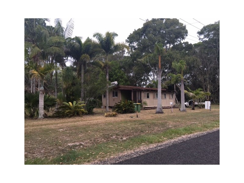 49-51 Charles Terrace, Macleay Island QLD 4184
