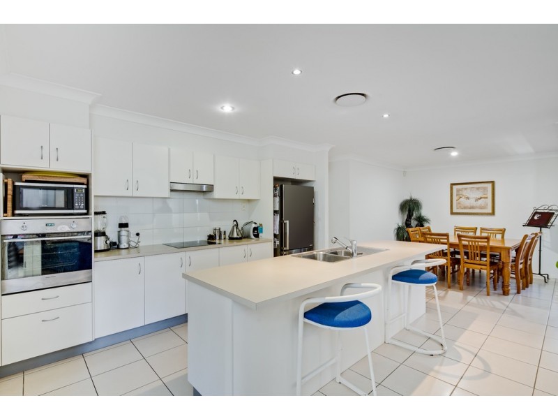 5 Shearwater Street, Cleveland QLD 4163