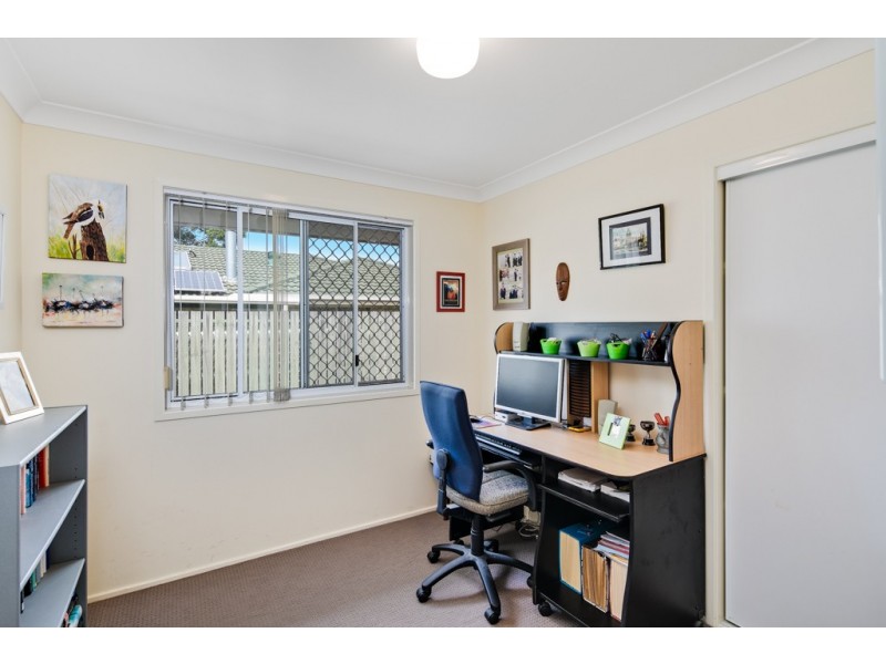 2 Sweetlip Court, Birkdale QLD 4159