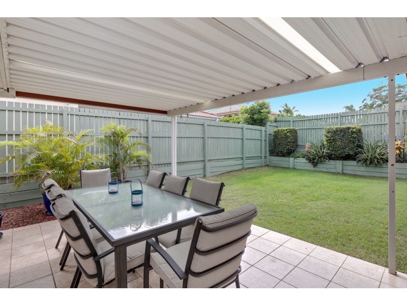 2 Sweetlip Court, Birkdale QLD 4159