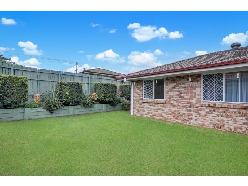 2 Sweetlip Court, Birkdale QLD 4159
