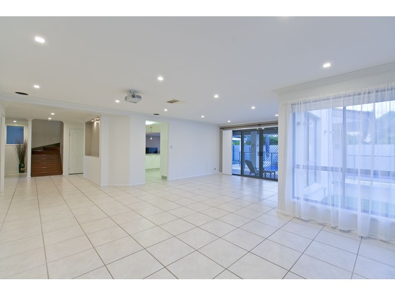 6 Discovery Place, Wellington Point QLD 4160