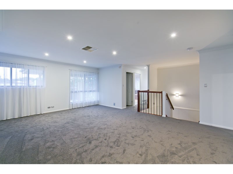 6 Discovery Place, Wellington Point QLD 4160