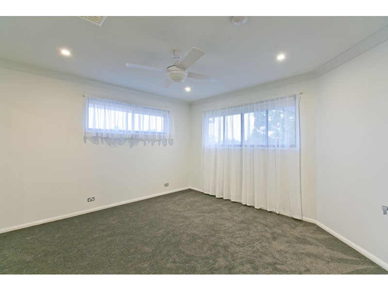 6 Discovery Place, Wellington Point QLD 4160