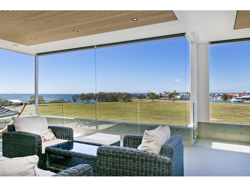 24 Raby Esplanade, Ormiston QLD 4160