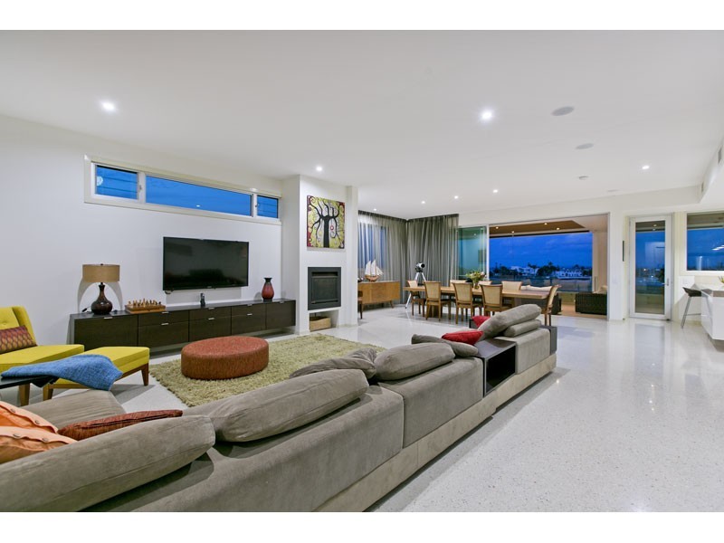 24 Raby Esplanade, Ormiston QLD 4160