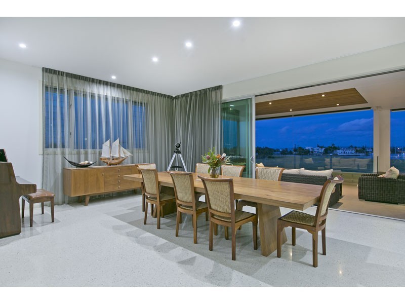 24 Raby Esplanade, Ormiston QLD 4160