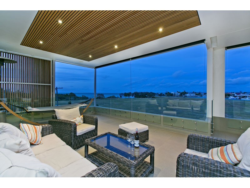 24 Raby Esplanade, Ormiston QLD 4160