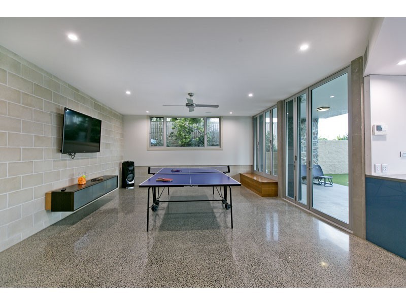 24 Raby Esplanade, Ormiston QLD 4160