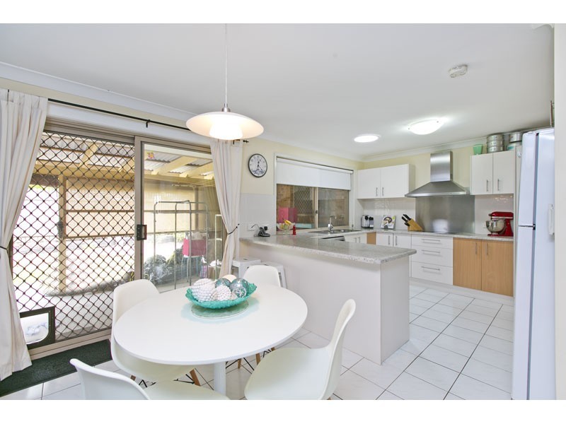 27 Chateau Street, Thornlands QLD 4164