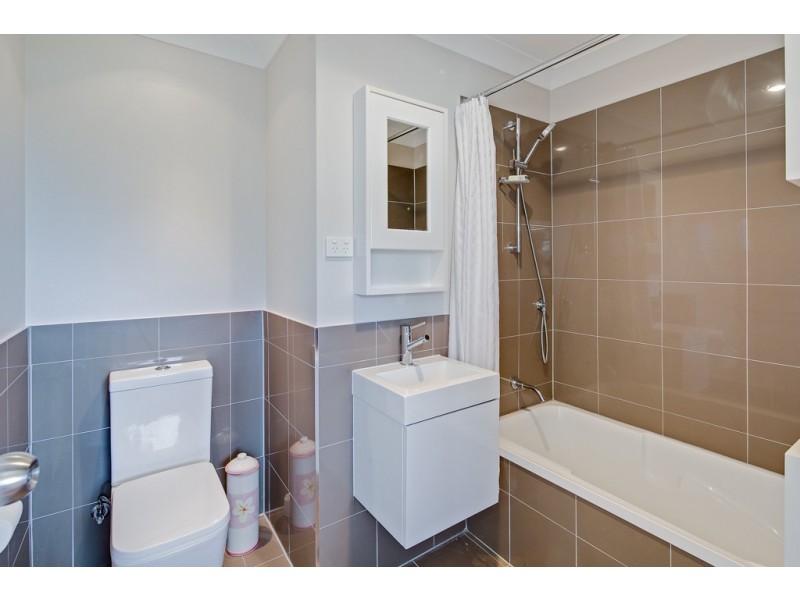 12 Macadamia Street, Victoria Point QLD 4165