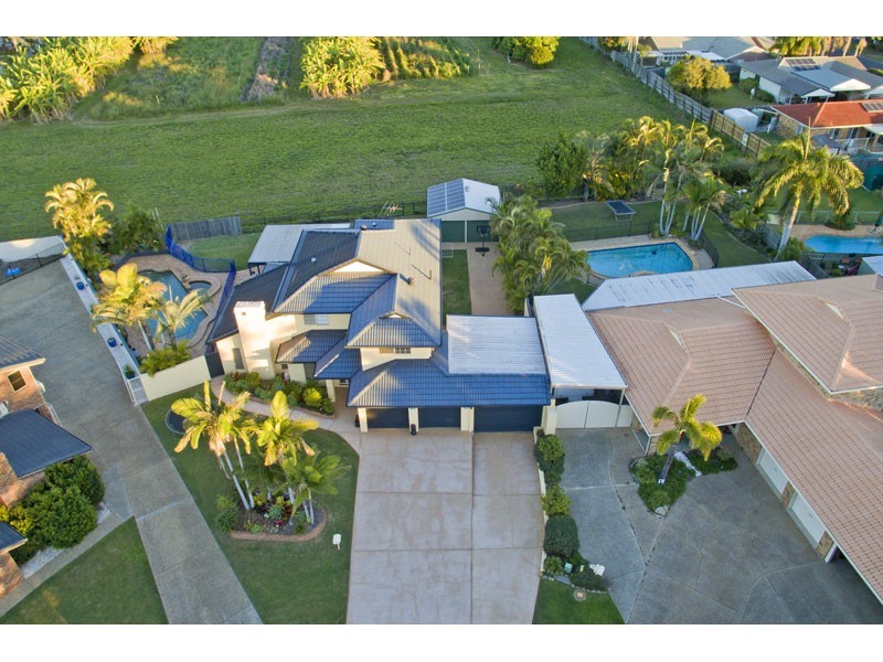 8 Swordfish Court, Birkdale QLD 4159