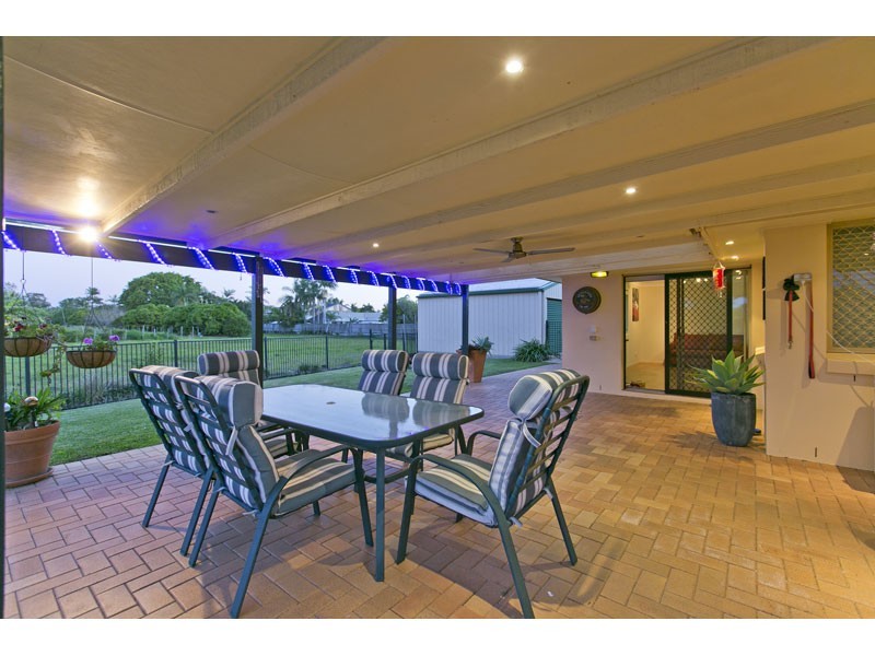 8 Swordfish Court, Birkdale QLD 4159