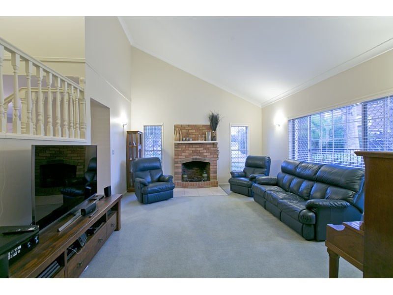 8 Swordfish Court, Birkdale QLD 4159