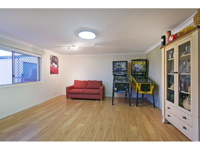 8 Swordfish Court, Birkdale QLD 4159