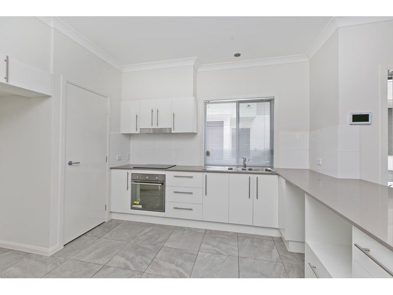 12 Arthur Street, Ormiston QLD 4160