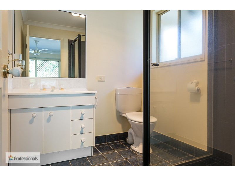 42 Prunda Circuit, Wellington Point QLD 4160