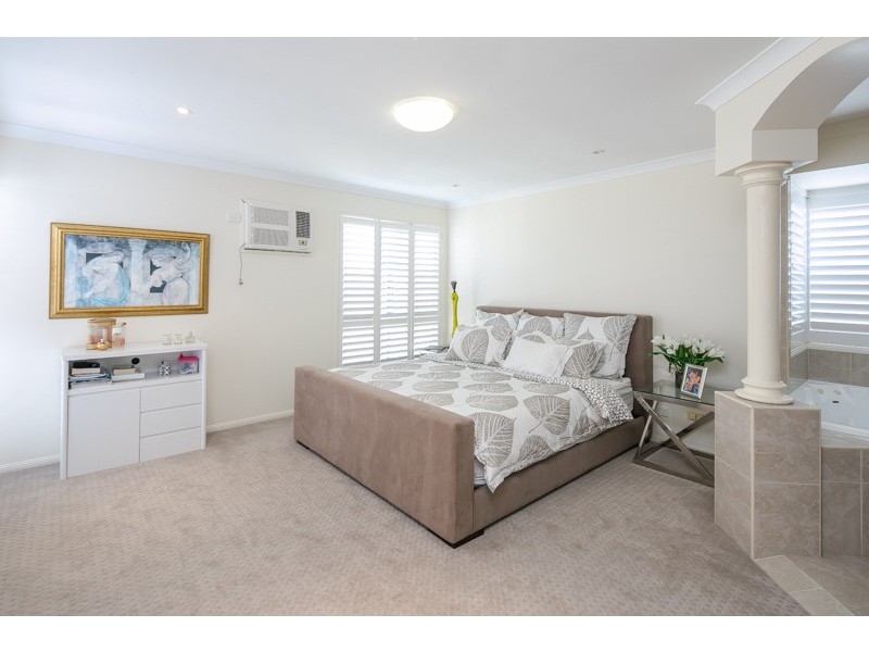 2 Jolliffe Place, Ormiston QLD 4160