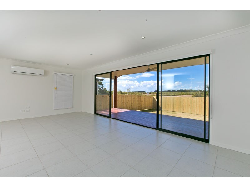 63 Ferry Road, Thorneside QLD 4158