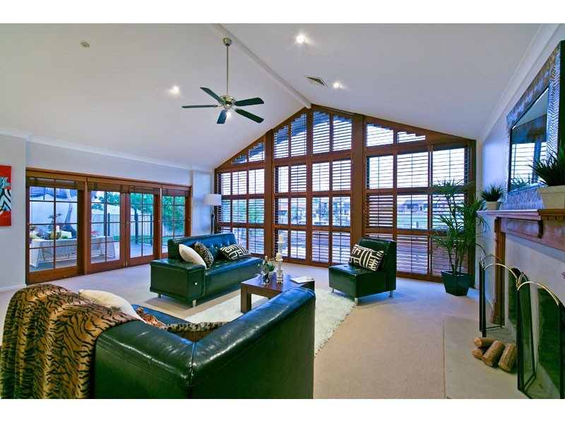 31 Anchorage Drive, Raby Bay QLD 4163